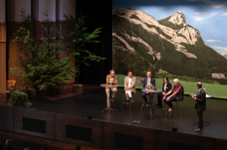 ARGE Schutzwaldtagung 2024 Mels SGFV Lea Dörig Podium 1.jpg